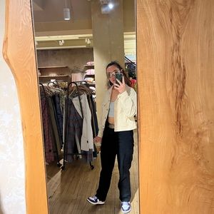 Meet your Posher, Olivia